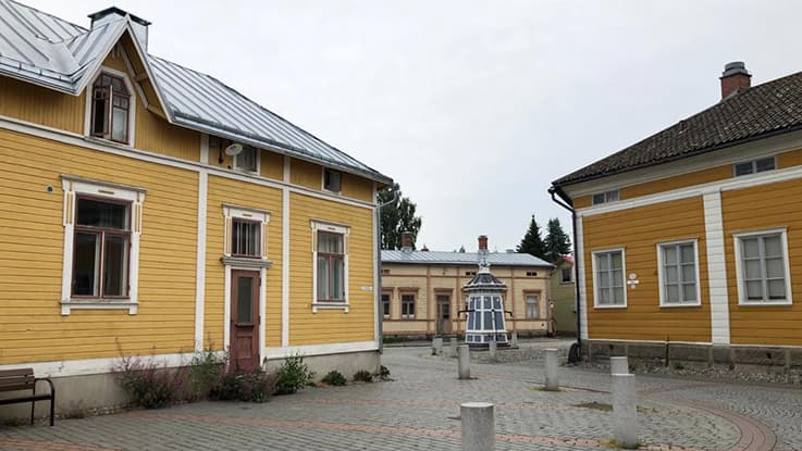 <p data-block-key="rmkyy">Arvokkaat talot tulisi käsitellä arvonsa mukaisesti. Kuva Vanhasta Raumasta (kuvaaja arkkitehti Henri Raitio)</p>