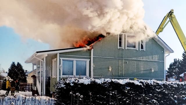 Nylundien omakotitalo tuhoutui tulipalossa