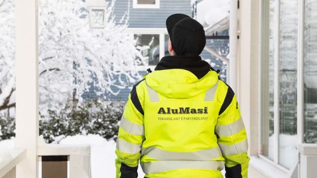 Talvi on hyvä aika toteuttaa terassin lasitushaaveet