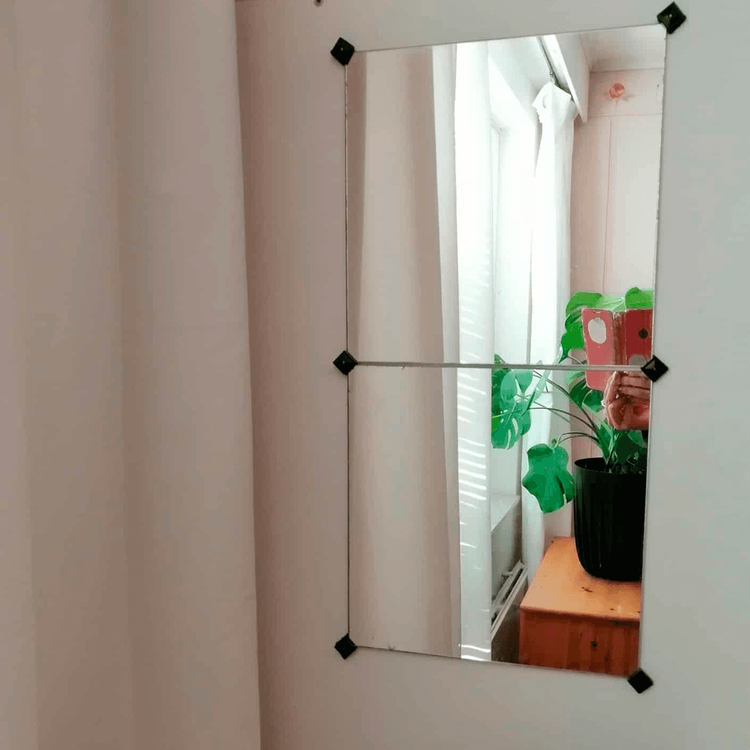 palapeili seinälla