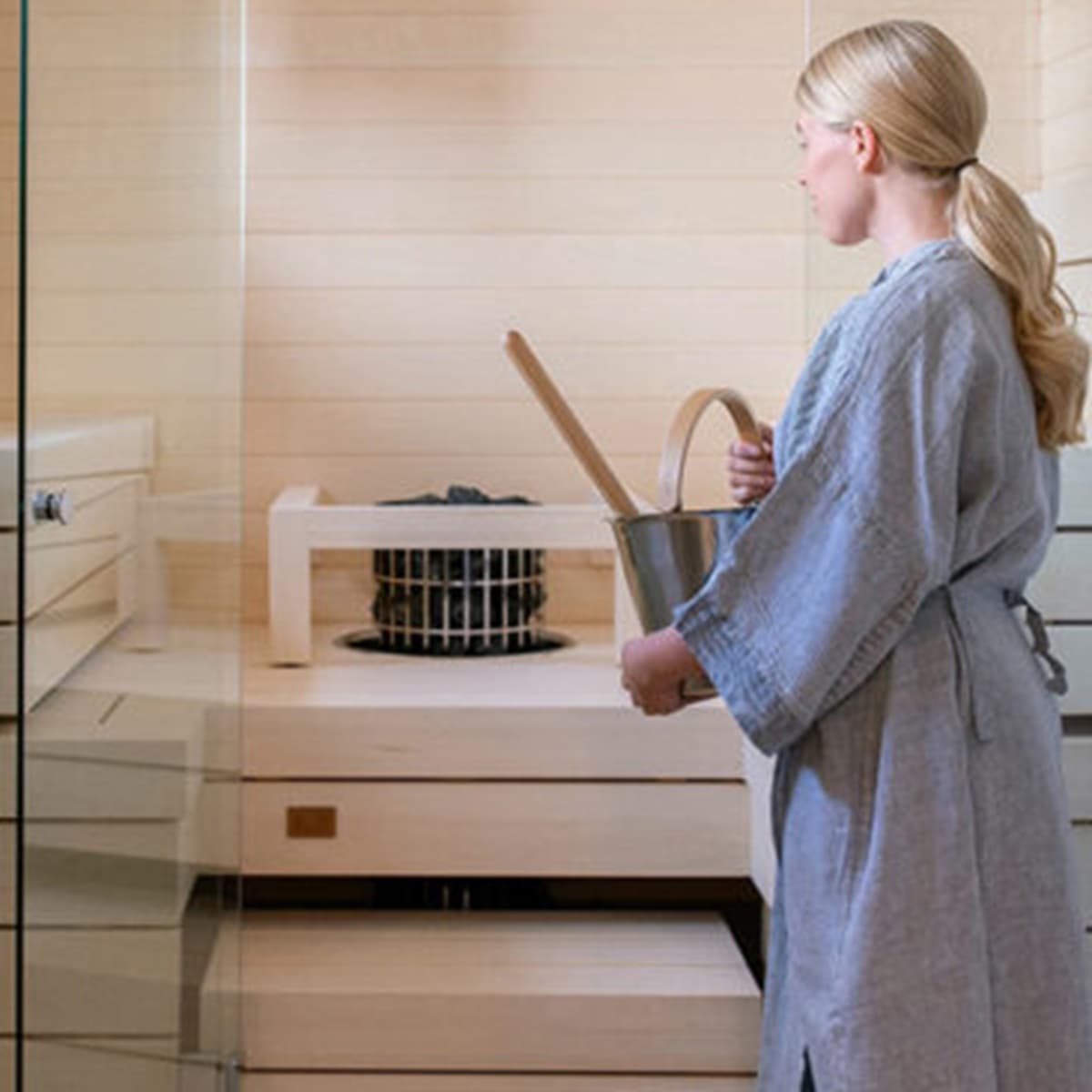 <p data-block-key="d4t6n">8) Huolella suunniteltu sauna tarjoaa rauhoittavan hetken arjen keskelle – materiaalit, valaistus ja lauderatkaisut viimeistelevät tunnelman.</p>